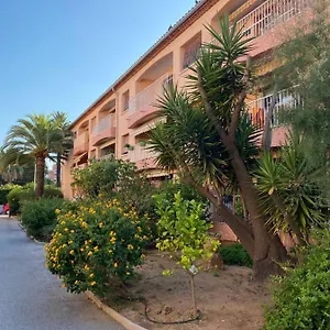 saint-aygulf-a-250m-de-la-mer-3-pieces-45m2.fr-provencehotel.com/
